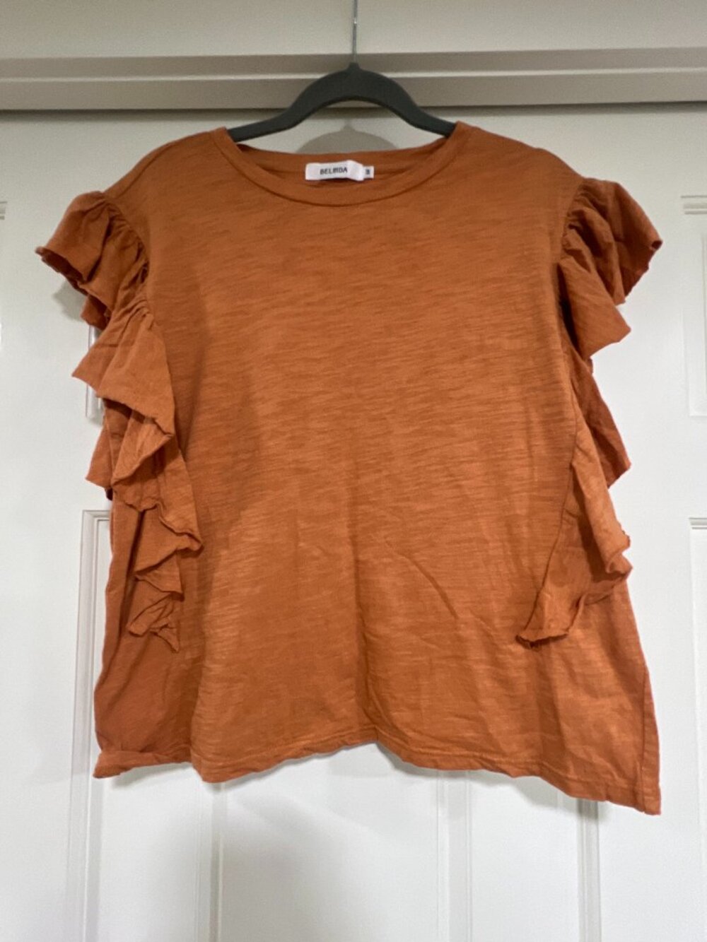 Belinda Rust Terracotta Ruffle Sleeve Slub Tee | Crewneck Top | Size M